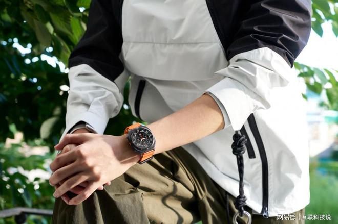 y Watch Ultra智能手表与你同行凯发体育赞助释放快乐荷尔蒙三星Gala