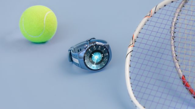 聊聊这款里程碑之作年末送礼的首选华为WATCH 十周年款上手：(图3)