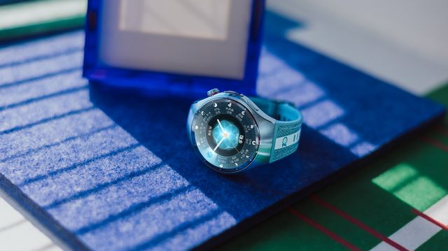 聊聊这款里程碑之作年末送礼的首选华为WATCH 十周年款上手：(图4)